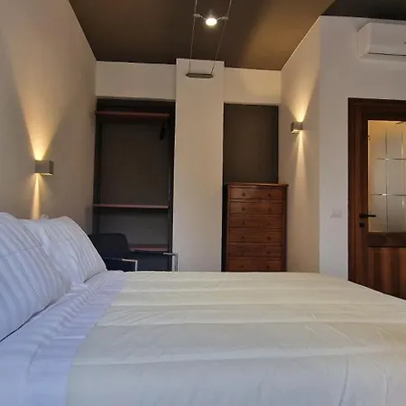 Nox Romana - Vatican - Modern With Cozy Balcony Apartamento *